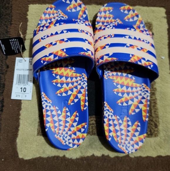NWT Women's Size 10 Adidas Adilette Sandals - Picture 3 of 4